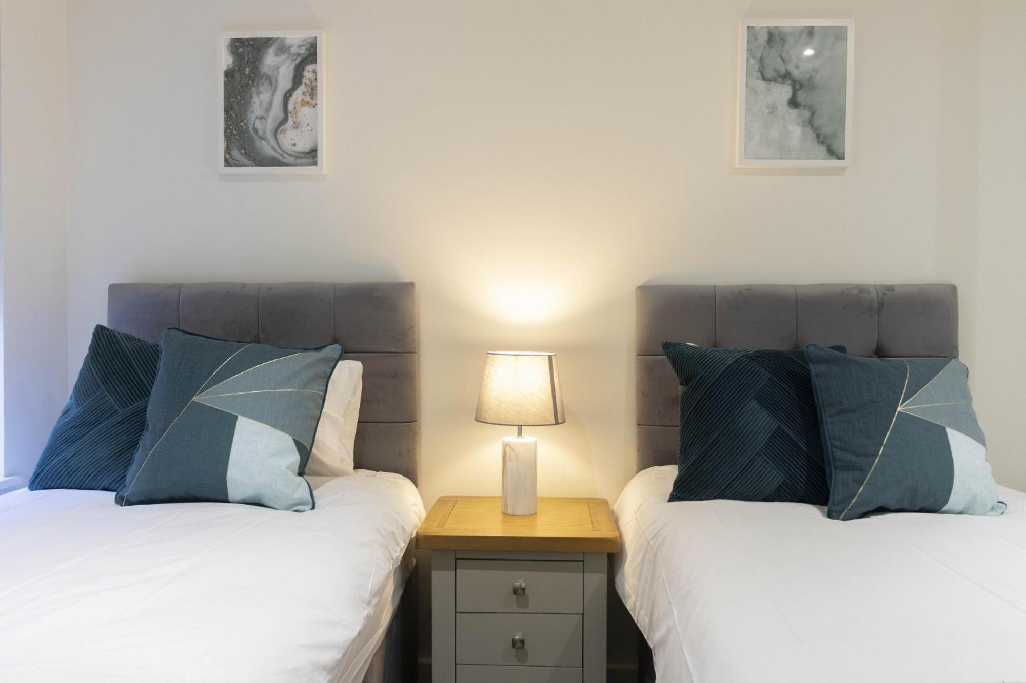 Linacre 1&2 - One And Two Bed Flat Behind The Cathedral With Free Parking And Fast Wifi *