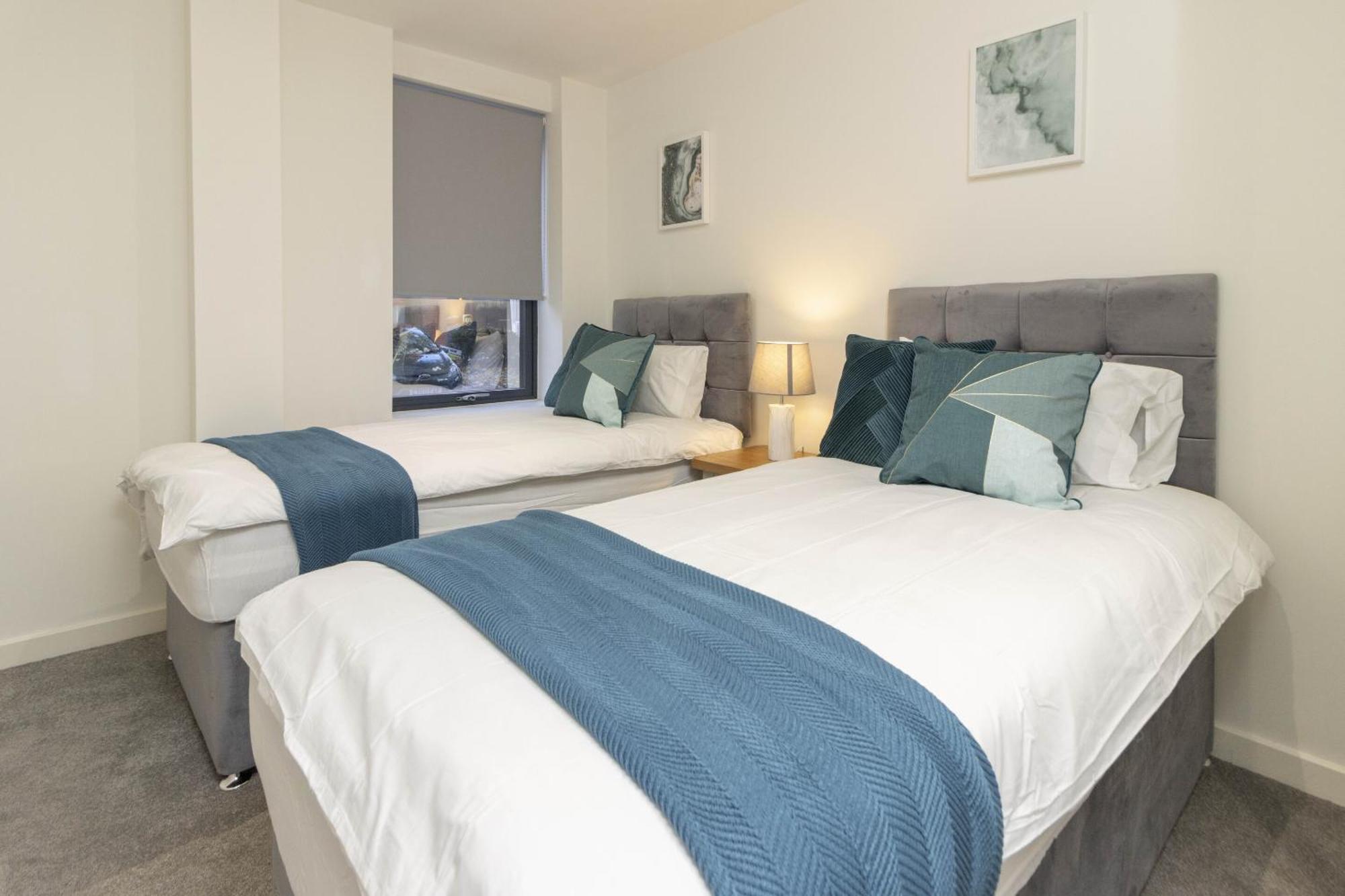Linacre 1&2 - One And Two Bed Flat Behind The Cathedral With Free Parking And Fast Wifi Apartment *